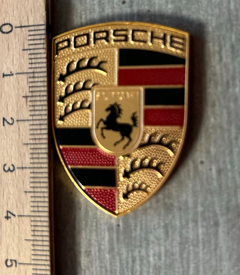 Porsche Wappen Zeichen Emblem Lenkrad Felge in Alfdorf