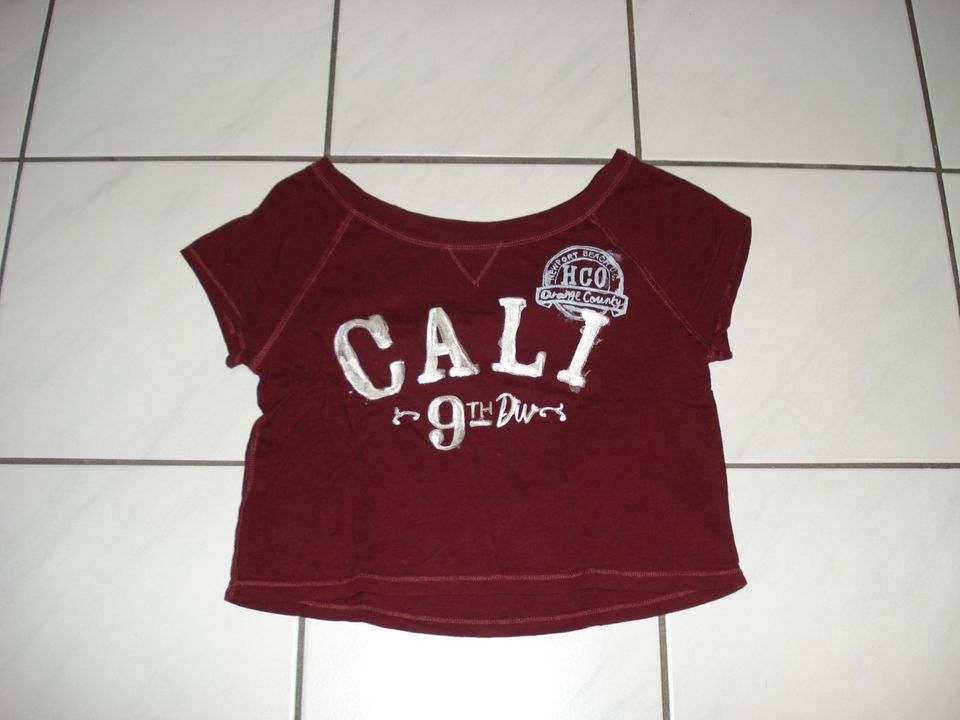 Hollister Short sleeve crop top "Cali Newport Beach" in Rüsselsheim