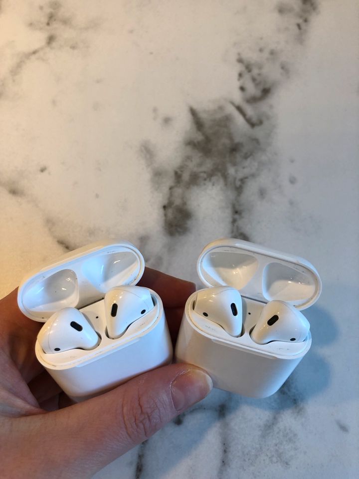 Apple Air Pods 1. Generation DEFEKT in Aschaffenburg