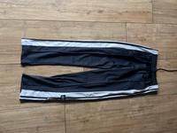 Neue Adidas Hose 32 Niedersachsen - Seesen Vorschau