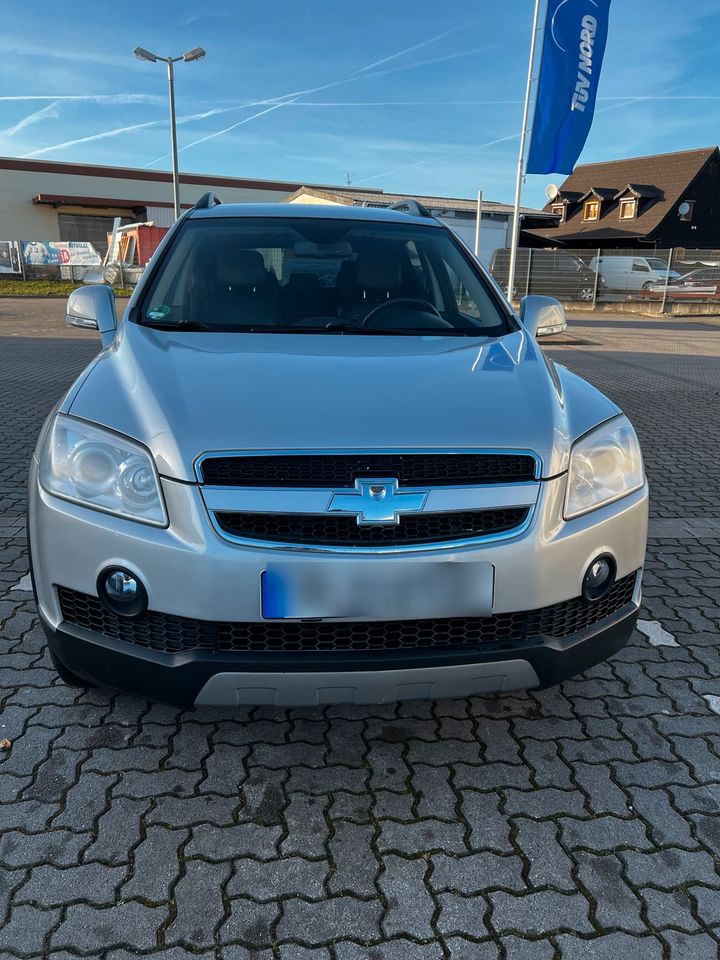 Chevrolet Captiva 4WD 7 Sitzer 2,0d in Garbsen