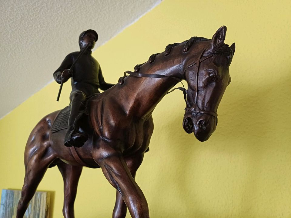 Pferd Reiter Figur Bronze Statue Guß Standbild groß sehr schön in Wolfsburg