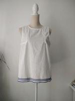 Benetton*NEU* Bluse/Top Baumwolle Stickerei Gr. M Hessen - Bad Vilbel Vorschau