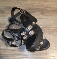 Plateau Sandalen High Heels schwarz  Gr.38 Hessen - Gelnhausen Vorschau