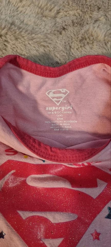 Supergirl Kurzarm-Body in Darmstadt