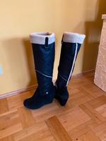 STIEFEL MIT KEILABSATZ WIE UGG GR. 36 GUTER ZUSTAND Bayern - Finsing Vorschau