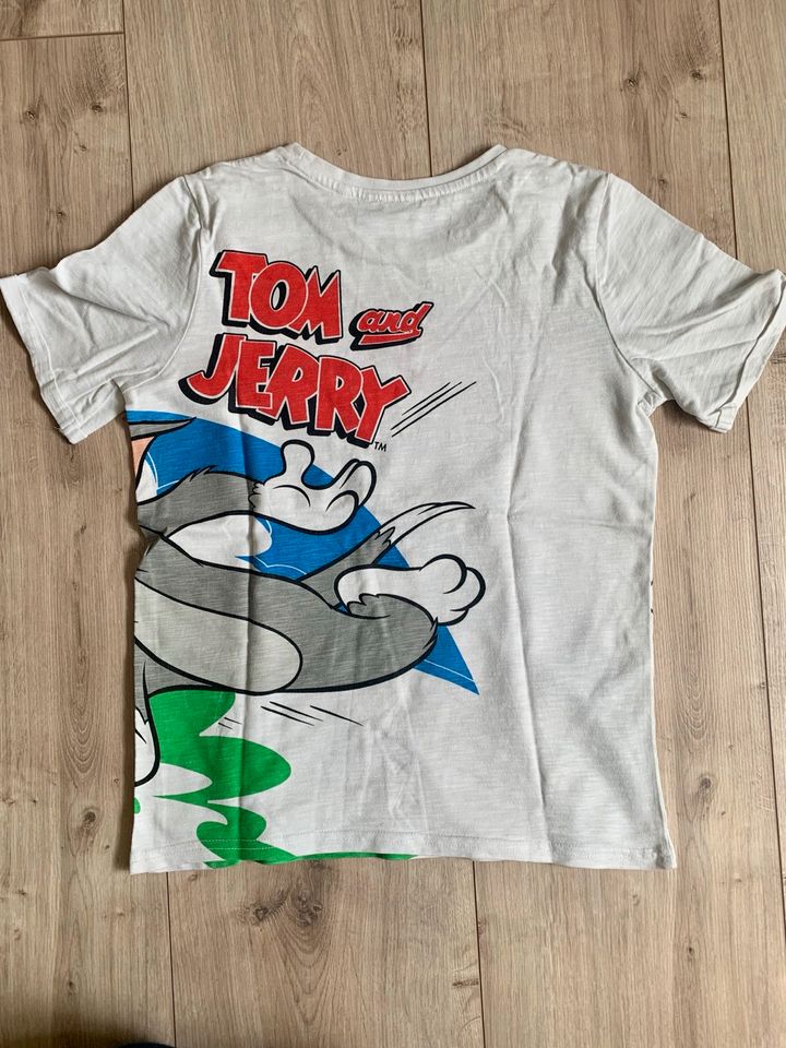 TOP!!! 6x T-Shirt Gr. 134 140 C&A Wendepailetten in Erlenbach