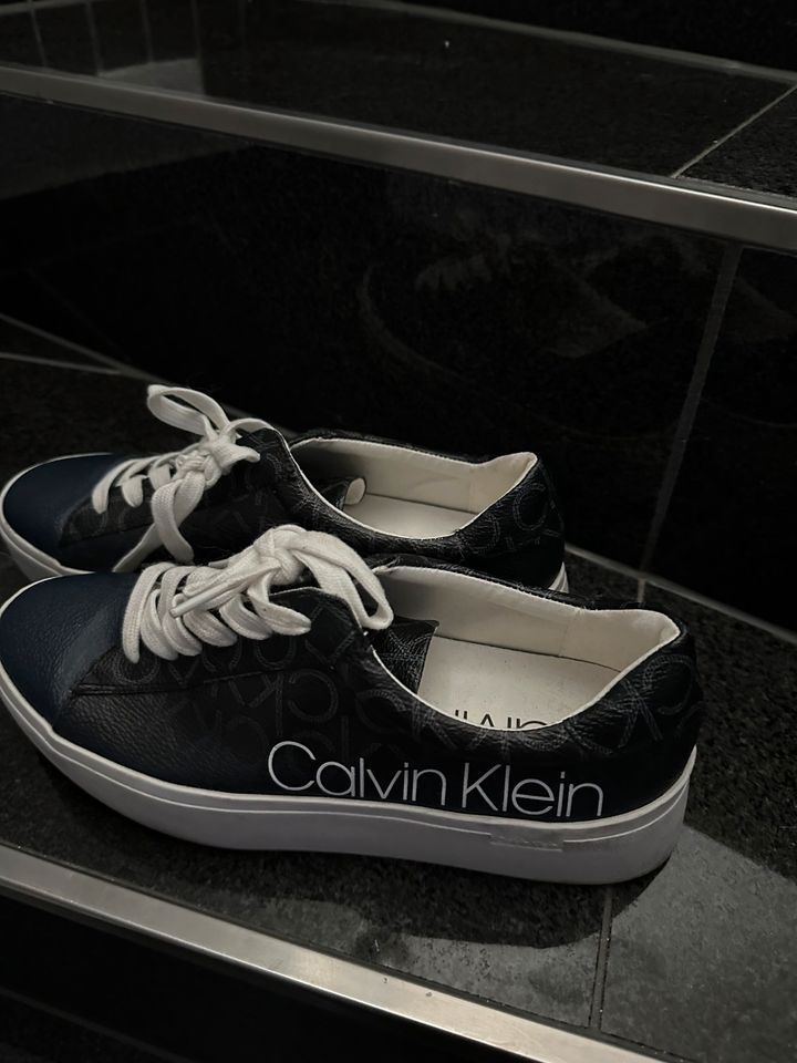 Calvin Klein (Orginal) Damenschuhe ) in Osterode am Harz