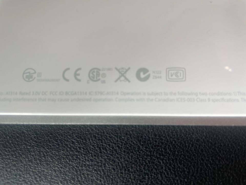 Apple MagicKeyboard Bluetooth Tastatur batteriebetrieben in Marburg