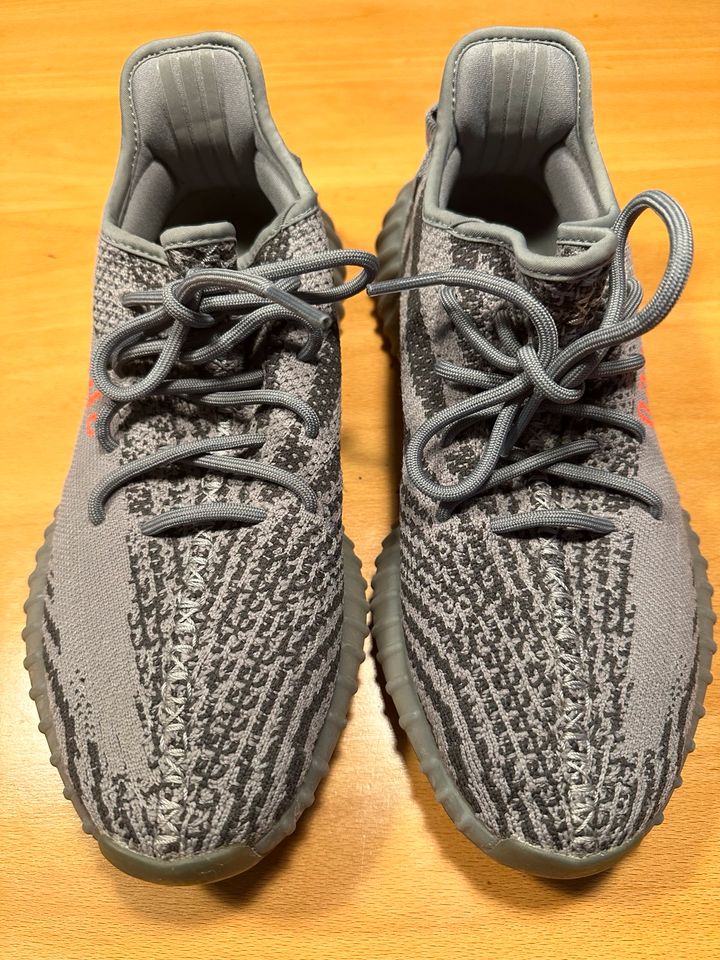 Yeezy Boost 350 V2 Beluga 2.0 Gr. 43 in Eiterfeld