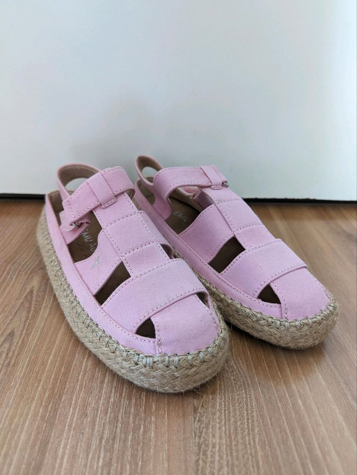 Emu Sandalen in Frankfurt am Main - Ginnheim | Gebrauchte Kinderschuhe  Größe 34 kaufen | eBay Kleinanzeigen ist jetzt Kleinanzeigen