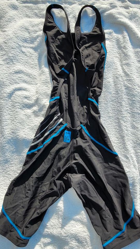 ZAOSU Wettkampf Badeanzug Z-BLACK Neu FINA-APP Girlie Gr. 38 / M in Isen