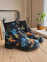 Dr. Martens Stiefel aus Stoff (Vegan) Schwerin - Neu Zippendorf Vorschau