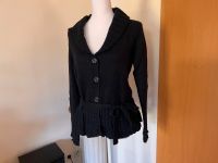 Schwarze Strickjacke von Only mit Gürtel, Gr. M/L Niedersachsen - Giesen Vorschau