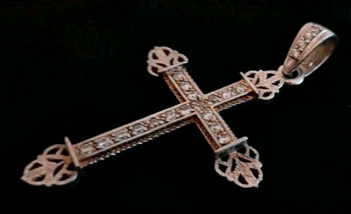 Großer Kreuz Anhänger, Kruzifix in 925 Silber, massiv in Viersen