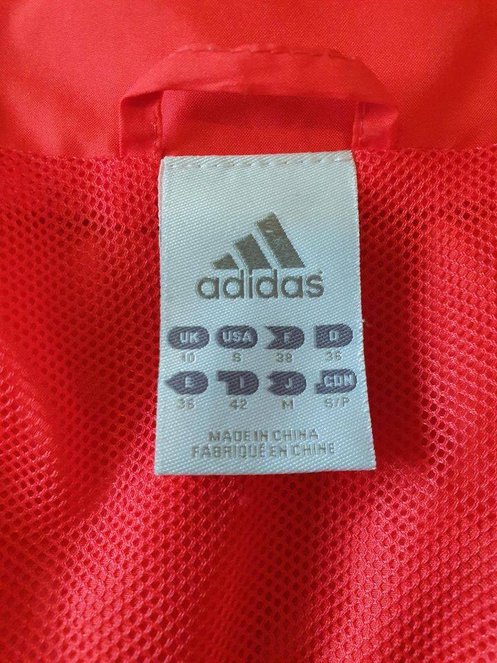 Leichte Adidas Jogging-Jacke / Trainingsjacke in Warstein