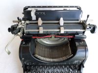 Alte antike Schreibmaschine "OLYMPIA Modell 8" Baden-Württemberg - Bruchsal Vorschau