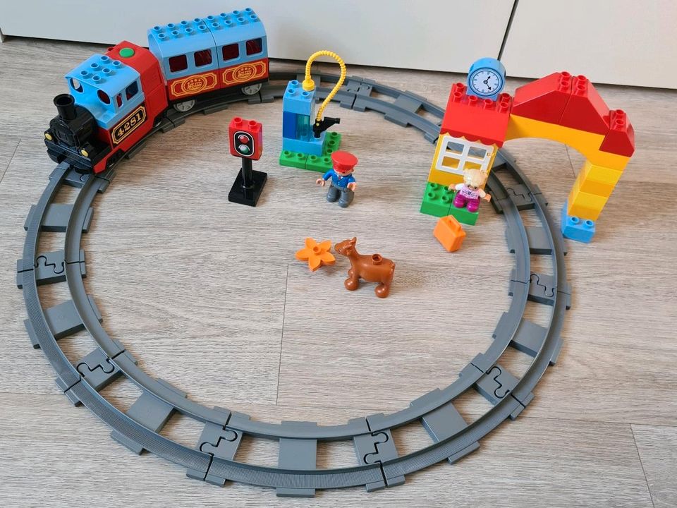 Lego Duplo Eisenbahn Set mit vielen Schienen, Kreuzungen 10507 in Weimar