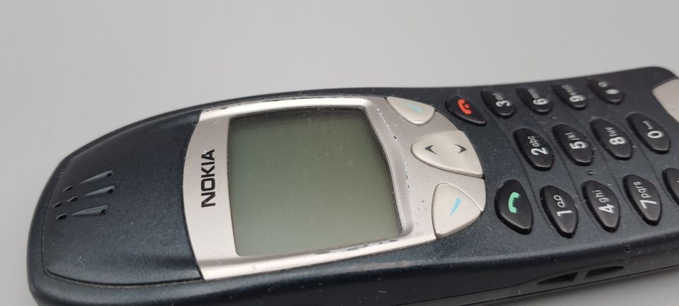 Mobiltelefon, alt vintage NOKIA 6210, gut erhalten in Hamburg