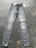 7 for all mankind Size 26 (super skinny) Nordrhein-Westfalen - Mülheim (Ruhr) Vorschau