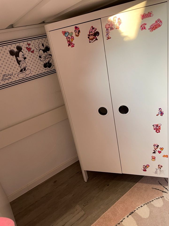 Ikea Kleiderschrank Busunge Kinderzimmer weißer Schrank in Bonn