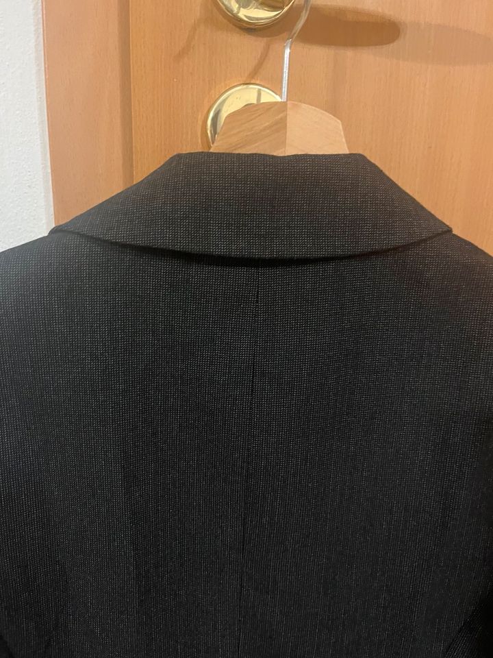 Jacket Blazer Gr.40 s.Oliver grau/schwarz top in Burkhardtsdorf