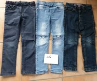 3x schmal geschnitten Jeans Größe 116 Niedersachsen - Schwarme Vorschau