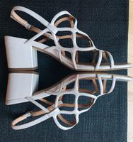Riemchen Sandalen mit Absatz creme weiß, Größe 40 Bayern - Erlenbach am Main  Vorschau
