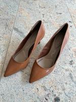 Schuhe Varese High Heels NEU braun Größe 40 Hessen - Rosbach (v d Höhe) Vorschau