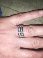 Damen Ring sehr edel mit Steinen 17mm für Allergiker geeignet Nordrhein-Westfalen - Castrop-Rauxel Vorschau