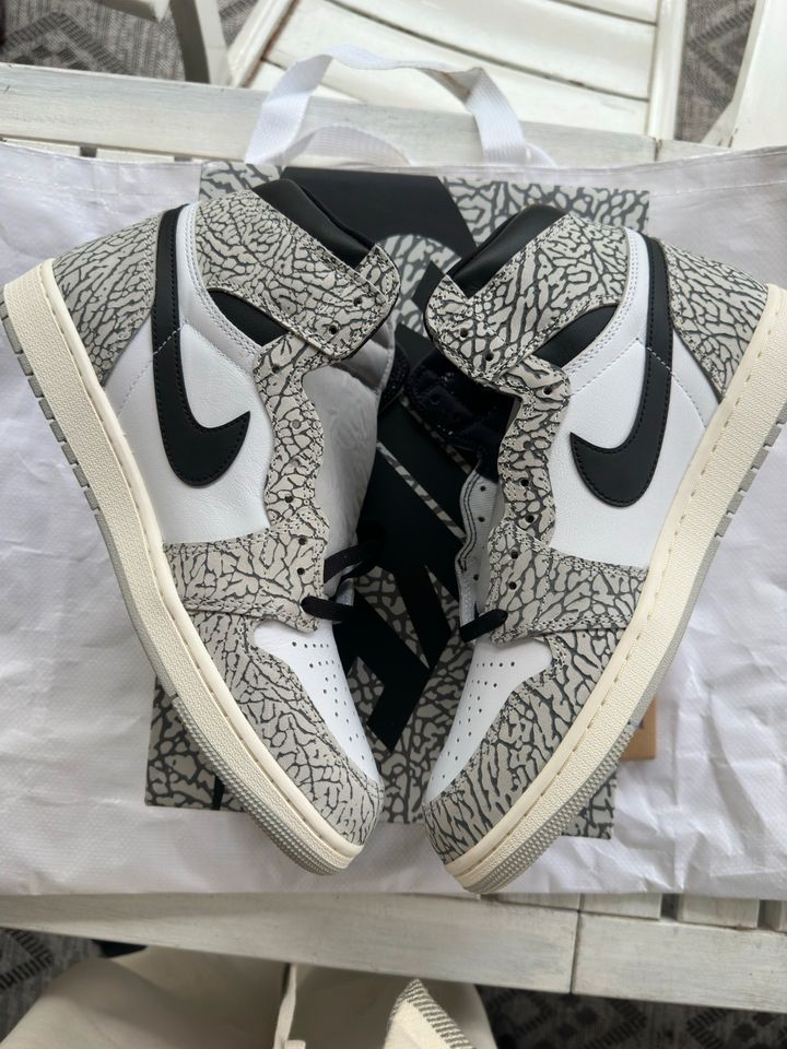 Jordan 1 High OG Cement / Elephant US 12,5 / 46,5 in Berlin