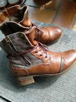 Stiefeletten  Mustang Größe 39 Top Rheinland-Pfalz - Altenkirchen Vorschau