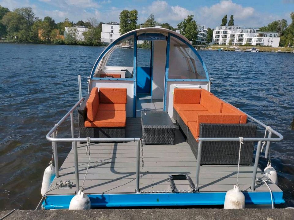 FLOß BOOT MIETEN BIS 14 PERS.MIT GRILL&WC BERLIN KÖPENICK TREPTOW in Berlin