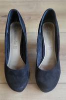 Tamaris Plateaupumps, Schwarz, Wildlederoptik, Gr. 39 Bayern - Pyrbaum Vorschau