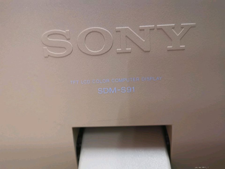 Sony SDM-S91 TFT Monitor 19" in Iphofen