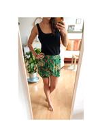 Sommer Rock Mini grün exotisch Jungle S bunt Pull&Bear Hessen - Gießen Vorschau