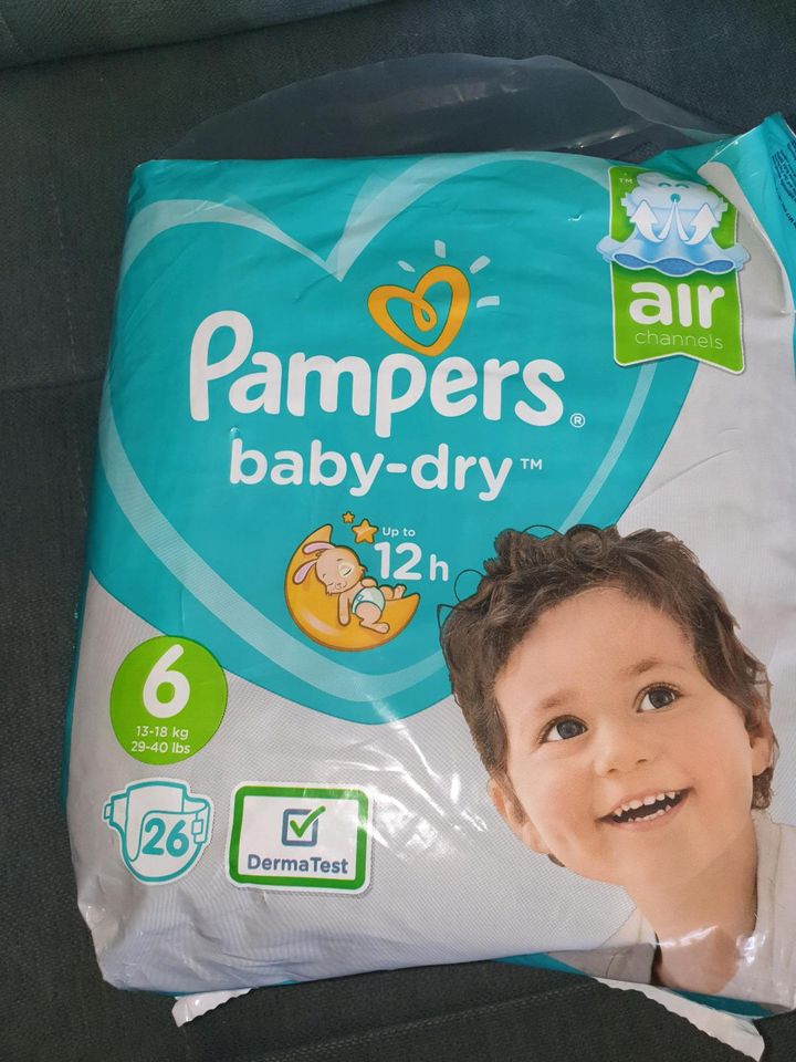 Pampers baby-dry Windeln größe 6 in Dresden