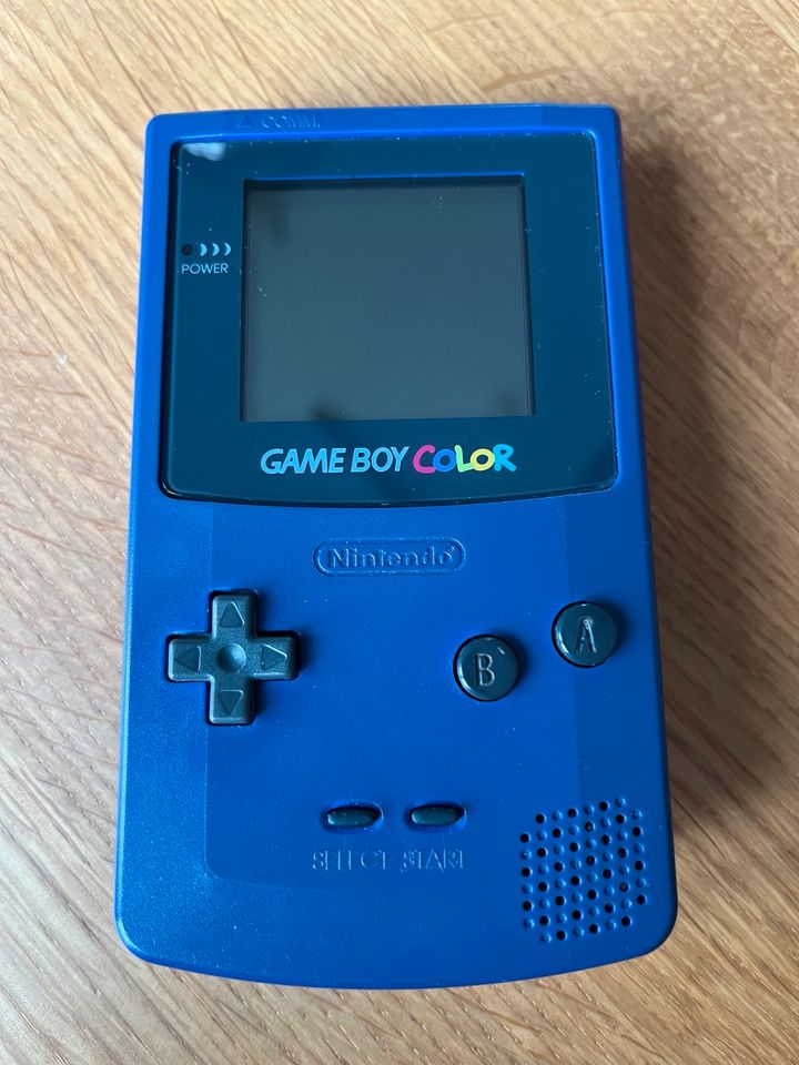 Nintendo Gameboy Color lila mit Anleitung in Hildesheim