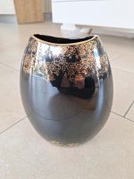 Schwarze Vase mit goldener Verzierung,edel siehe Bodenprägung Hessen - Freigericht Vorschau