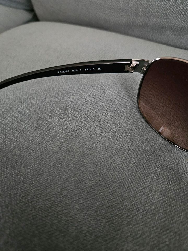 Ray Ban Sonnenbrille Damen in Maintal