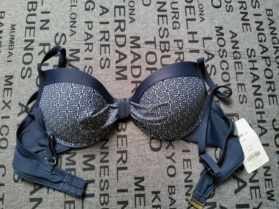 Bikini Oberteil 85/B neu in Stralsund