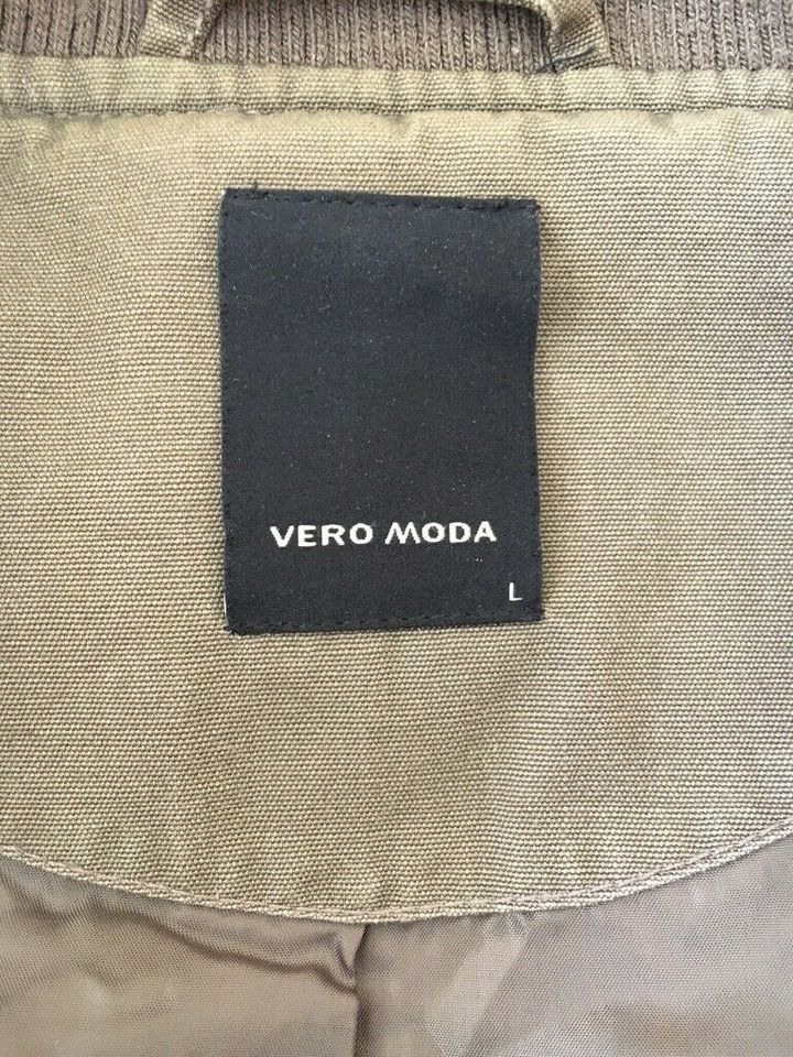 VERO MODA Kurzmantel  Gr.40/L in Köln