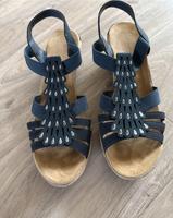 Rieker Sandalen Gr. 42 neuwertig Blau Keilabsatz Sachsen-Anhalt - Magdeburg Vorschau