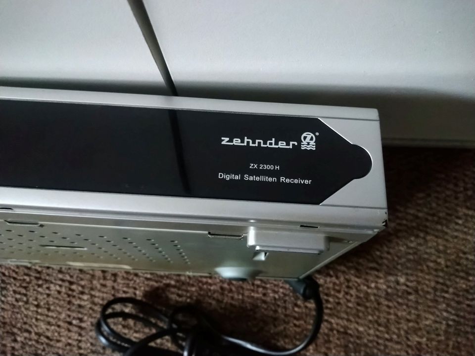 Sat receiver zehnder zx 2300 H in Neumünster