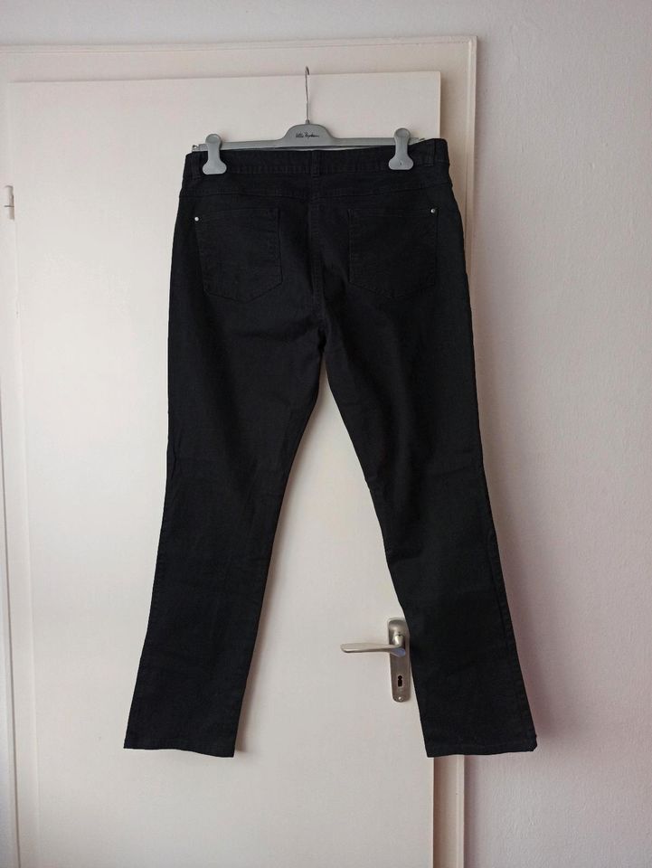 Damen Jeans Größe 46 schwarz in München