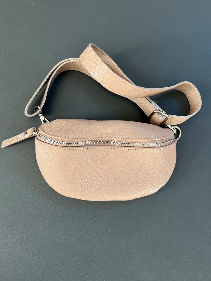 Crossbody-bag/Tasche rosa Leder in Köln