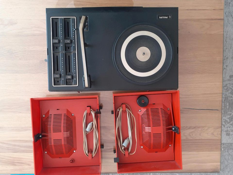 Vintage - Philips Stereo 623 Plattenspieler im Koffer in Euskirchen