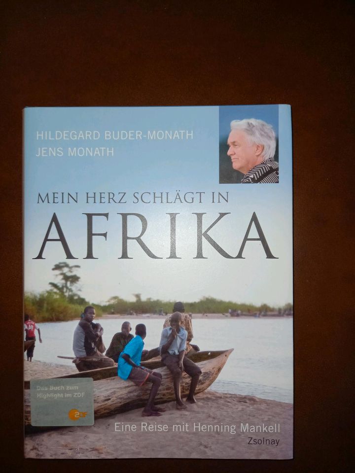 Buch von Afrika in Weichering