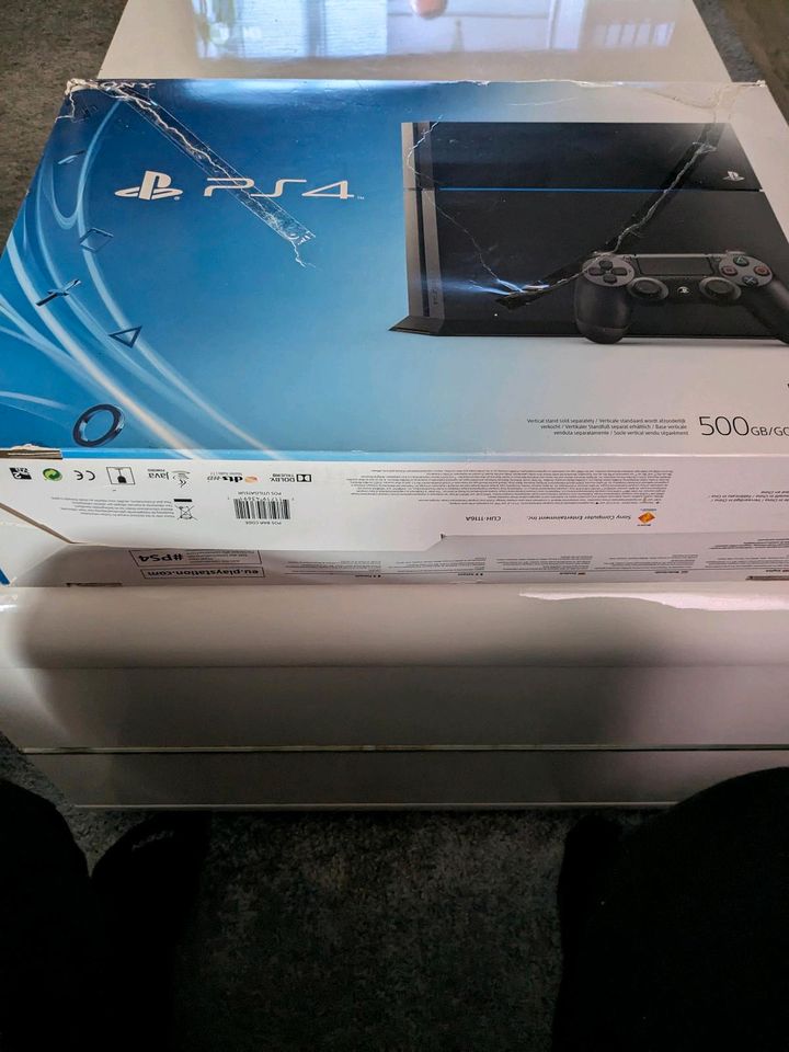 PS 4 Slim 500GB in Ellwangen (Jagst)