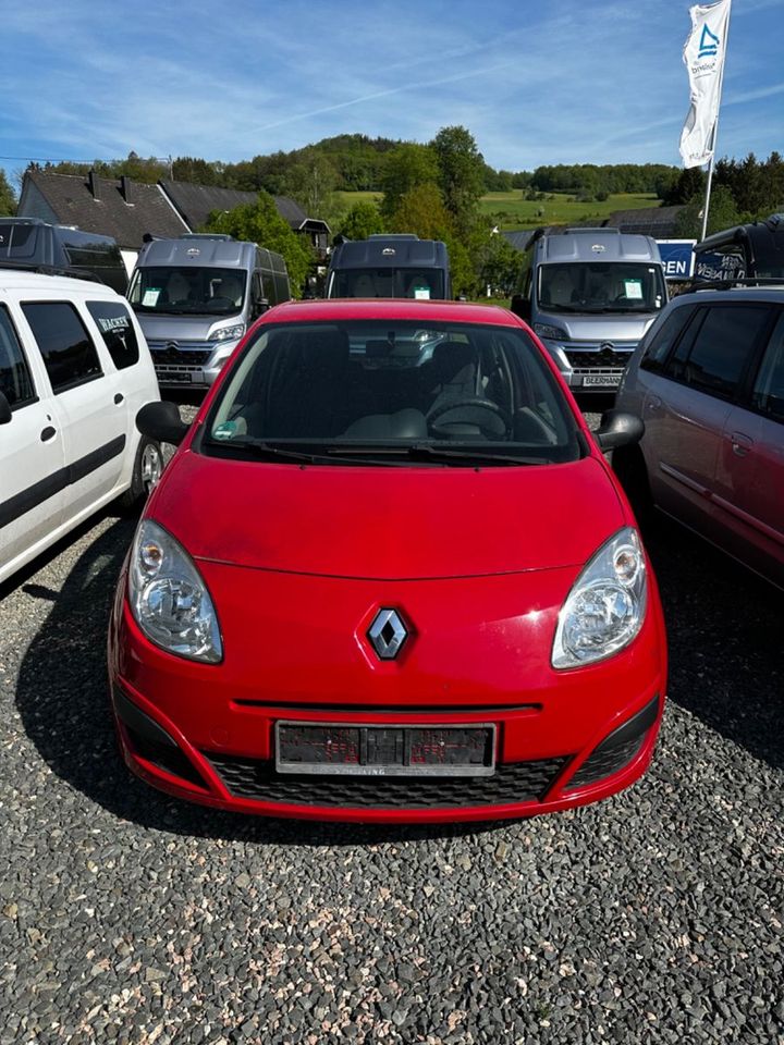 Renault Twingo Authentique in Niederbrombach